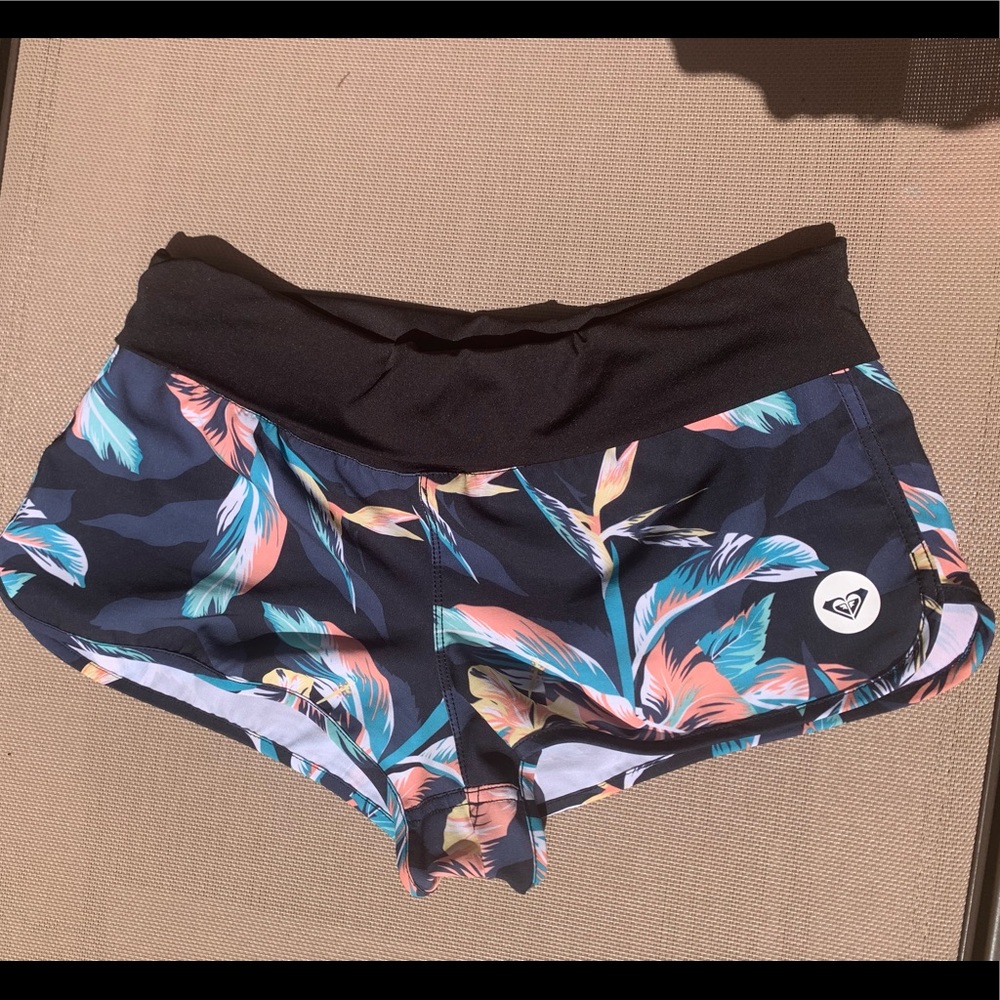 Roxy Board shorts unlined size Small